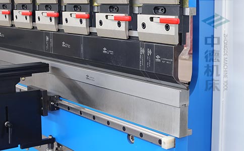ZDPK-10025分段数控模具及高精度模具快夹,换模速度快5倍,加高型模托是门业制造专业配置.jpg ZDPK-10025分段数控模具及高精度模具快夹,换模速度快5倍,加高型模托是门业制造专业配置.jpg